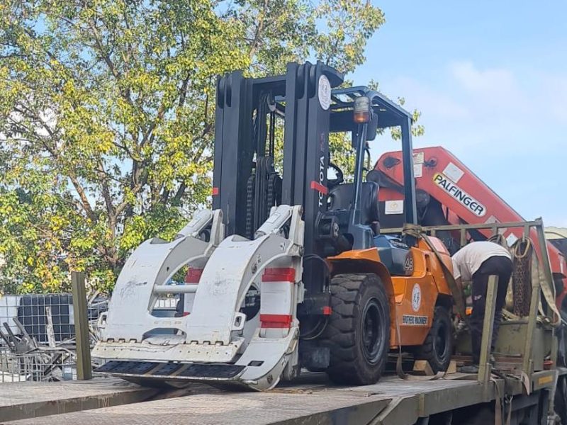 brother-machinery-forklift-1